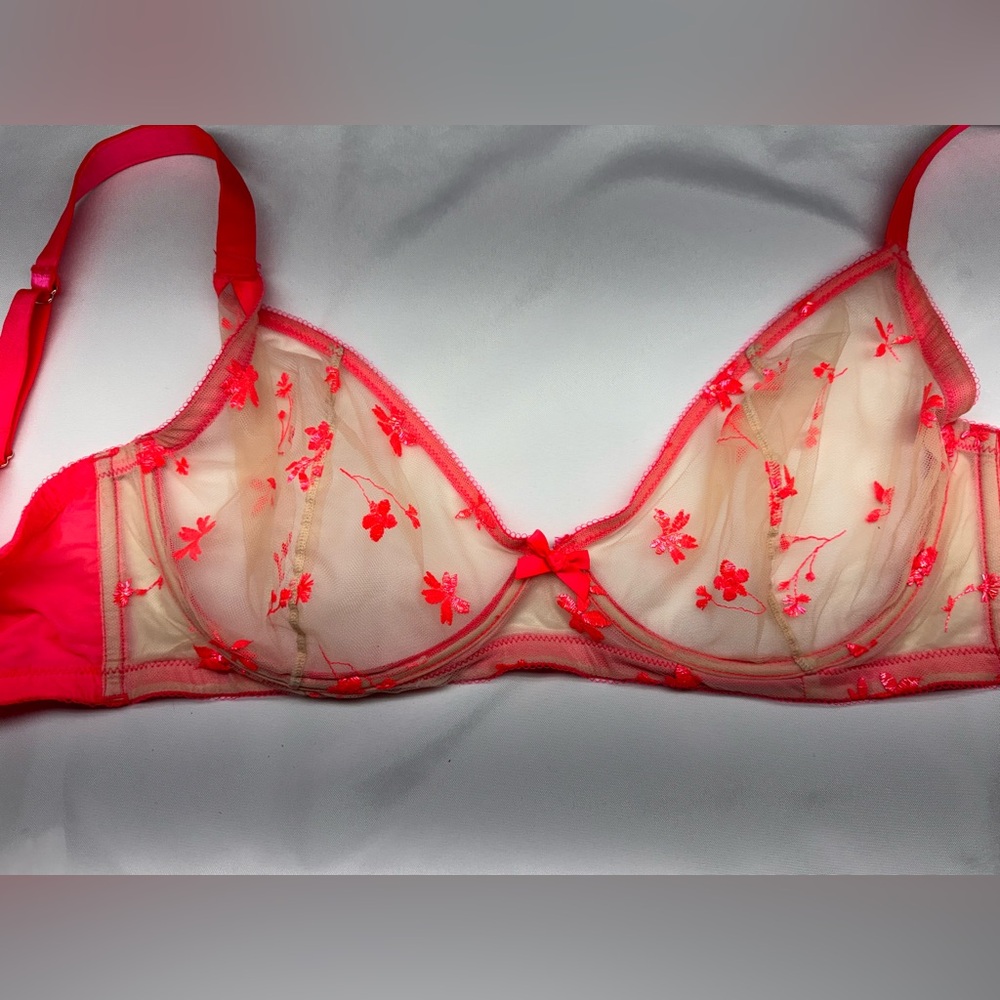 SAVAGE X FENTY HOT PINK FRESH CUT FOILED SPRIGS EMBROIDERED UNLINED BRA 40DDD